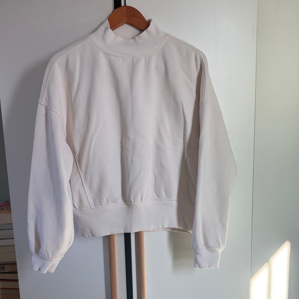 Lou & Grey Cream Sweatshirt
